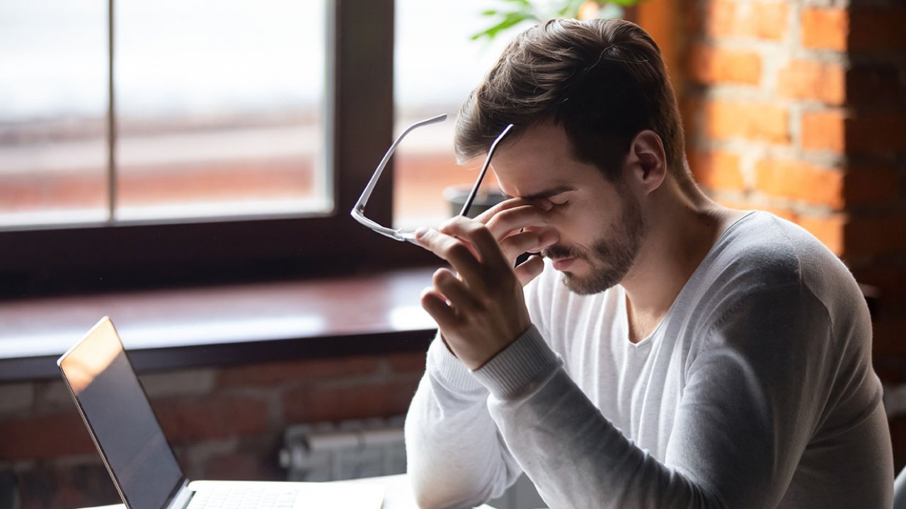 Többfókuszú szemüveglencsék megszokási problémái